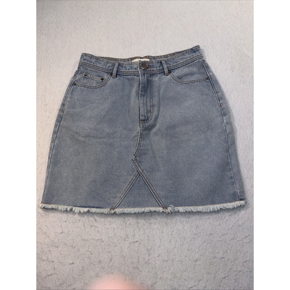 Natural Life Light Wash Denim‎ Mini Skirt Women's Size 8 Frayed Hem Jean Skirt